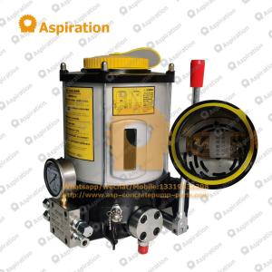 Manual grease pump